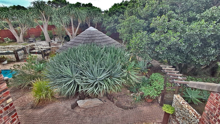 4 Bedroom Property for Sale in Seaview Eastern Cape